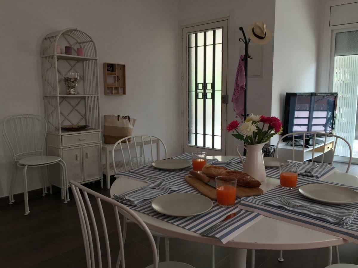 Nice Apartment 80 Meters From The Beach Calafell Buitenkant foto